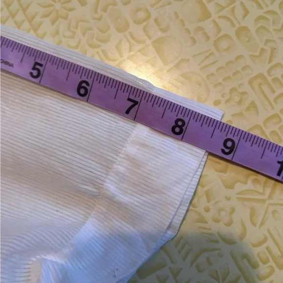 Vintage Elegant Cream Button-Up Women's Top - Picture 9 of 10